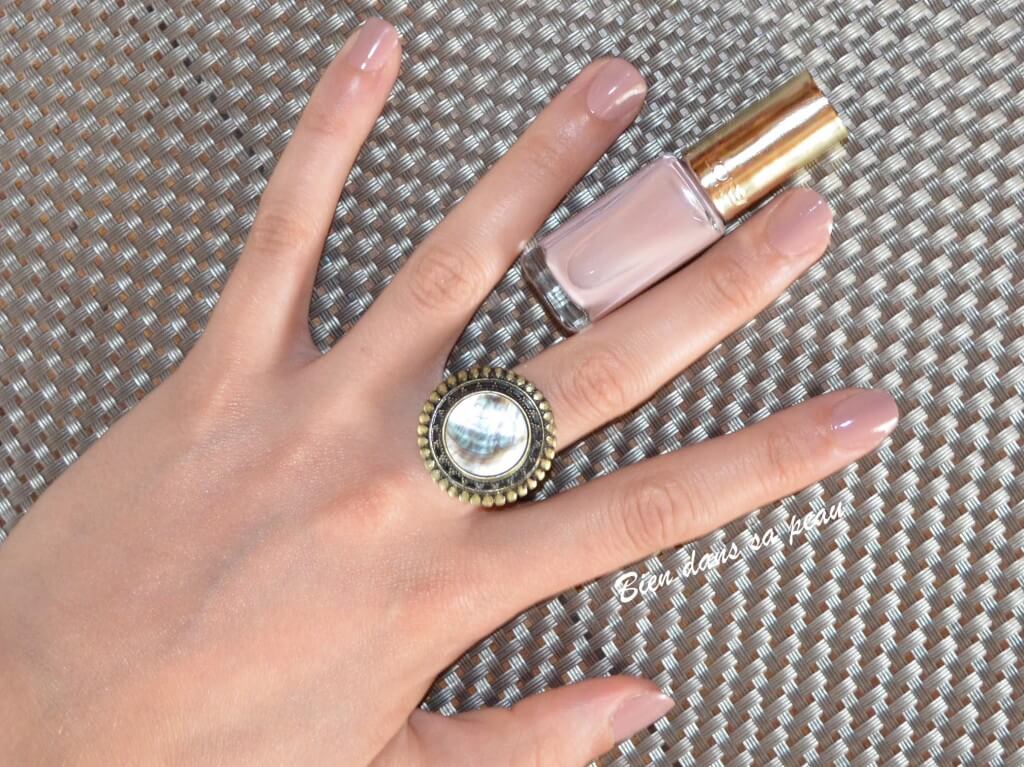 L'Oréal-vernis-Color-Riche-205-Rose-Bagatelle
