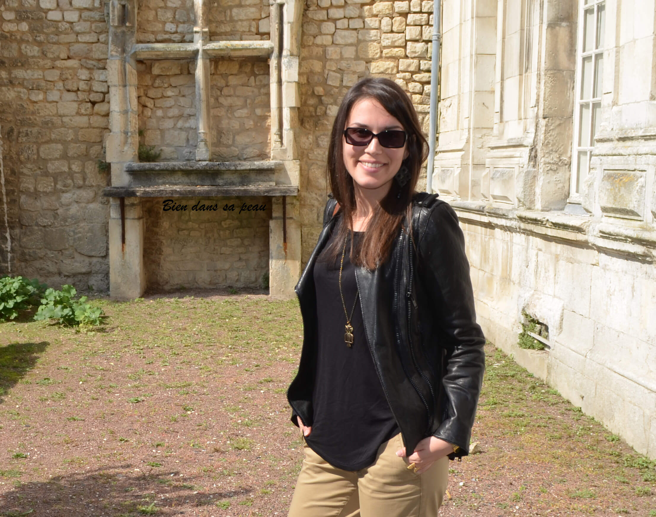look pantalon clair blog mode bien dans sa peau