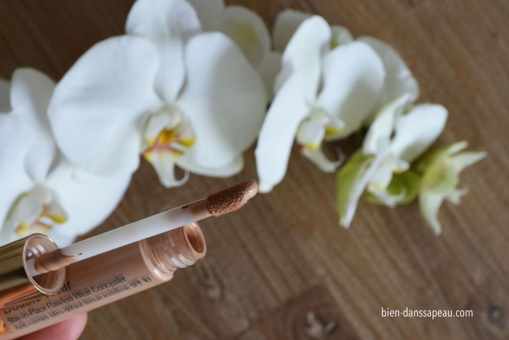 anti-cernes-zéro-défaut-double-wear-estée-lauder-bien-dans-sa-peau