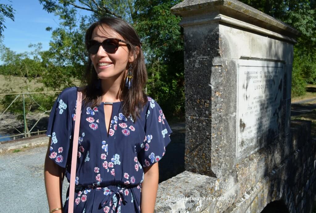 look-petite-robe-fleurs-bien-dans-sa-peau-blogueuse-mode-7