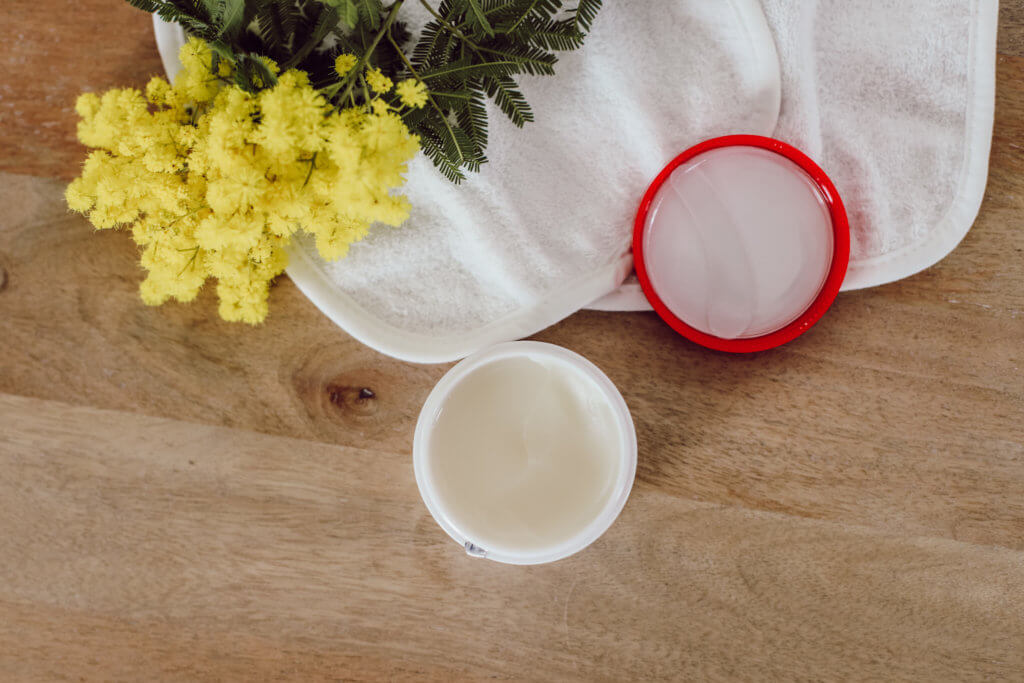 centella cleansing balm erborian